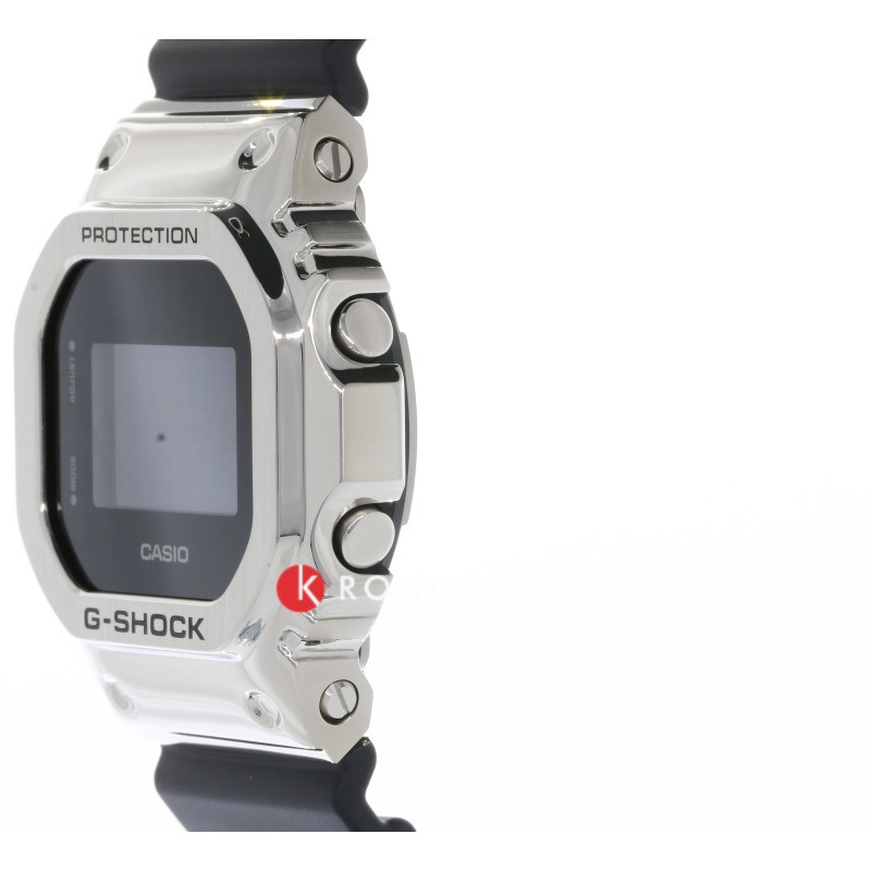 Фотография часов Casio G-Shock GM-5600-1_6