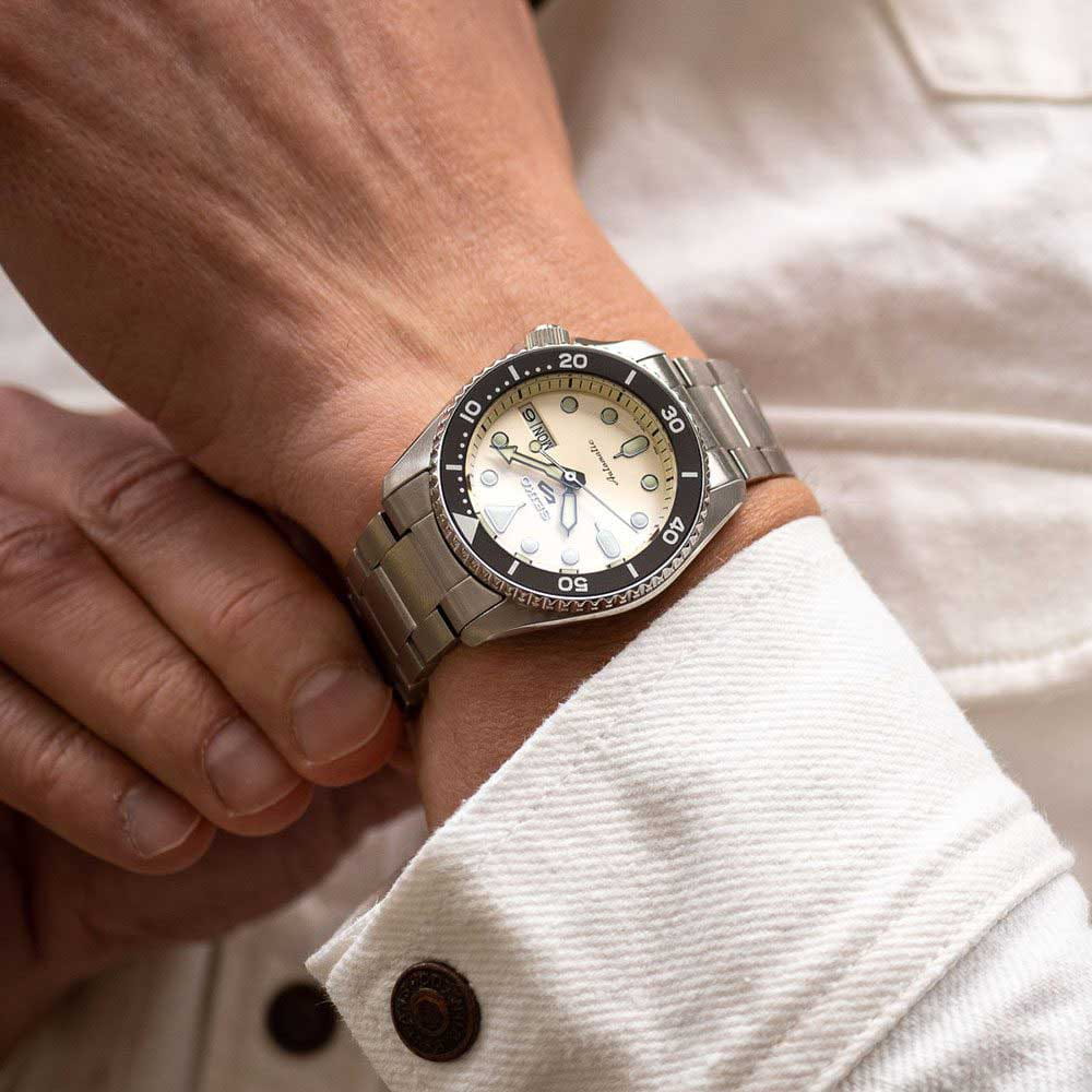 Seiko Seiko 5 Sports SRPK31K1  - задняя крышка металл сталь корпуса, япония часы